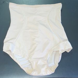 Maidenform Shapewear